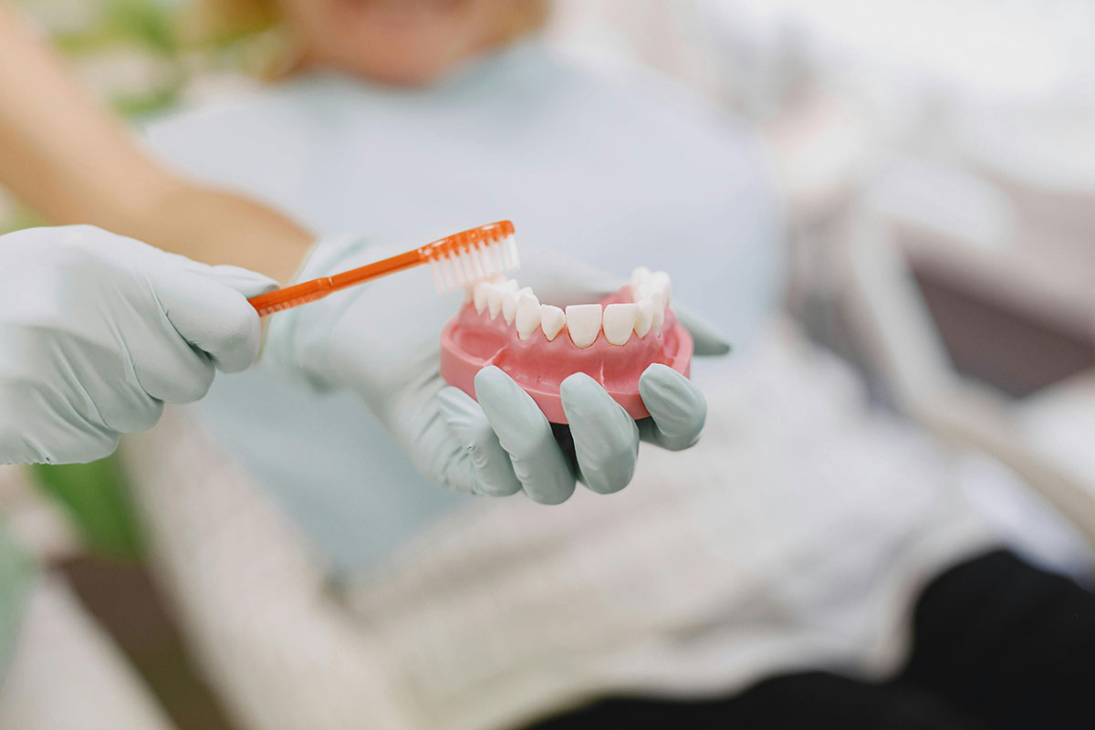 How Much Is a Dental Cleaning Without Insurance Near Me